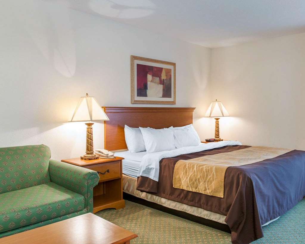 Quality Inn & Suites Near Amish Country - photo 11