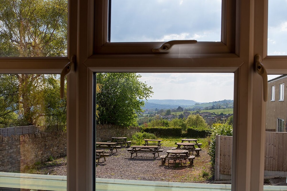 Star Inn - carbon neutral hotel in Stroud