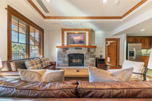 Big Horn Lodge 404 by East West Hospitality — 4-Star Luxury Hotel in Truckee, United States