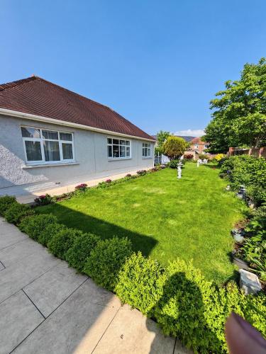 Bungalow Step Free Access Close To The Beach 21968871 — Port Talbot