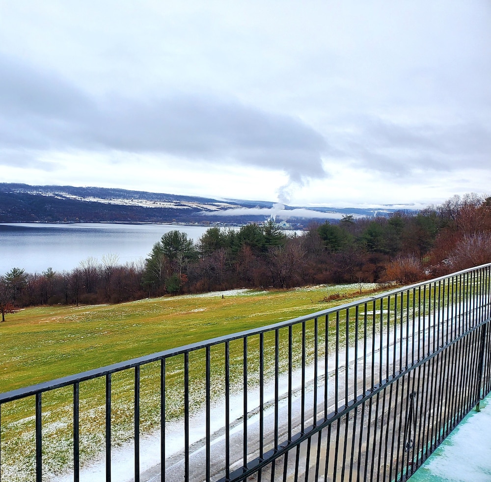 The Hotel Laurel at Seneca - photo 3
