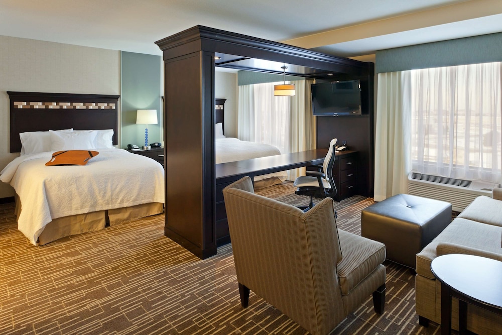 Hampton Inn & Suites Denver Airport Gateway Park - photo 15