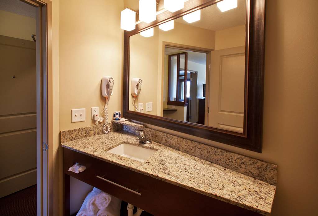 AmericInn by Wyndham Fairfield - photo 26
