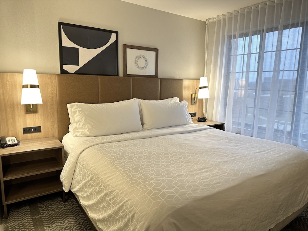 Staybridge Suites Milwaukee West Oconomowoc by IHG - photo 8