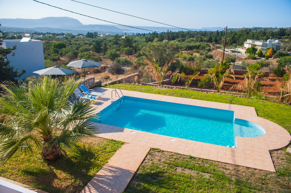 Dreamscape Residences Villa Rafaella — 4-Star Luxury Hotel in Georgioupolis, Greece