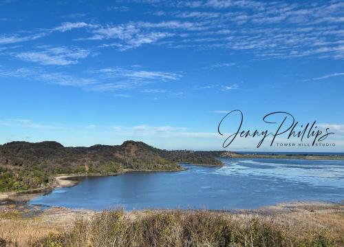 Nestled on Tower Hill's edge with stunning views — hotel in Koroit