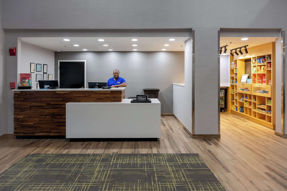 Hampton Inn & Suites Alpharetta Roswell - photo 7