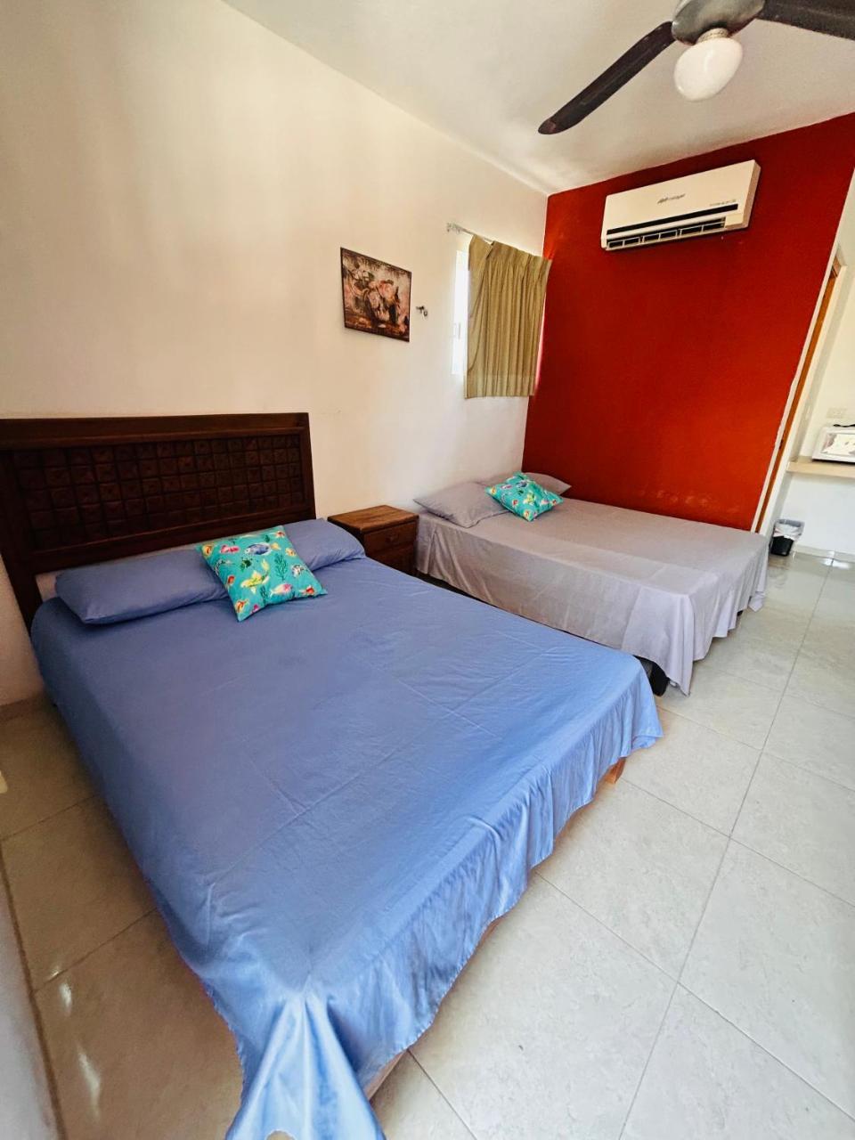 Babymar Departamentos a 2 Cuadras de la Playa. in Progreso, Mexico