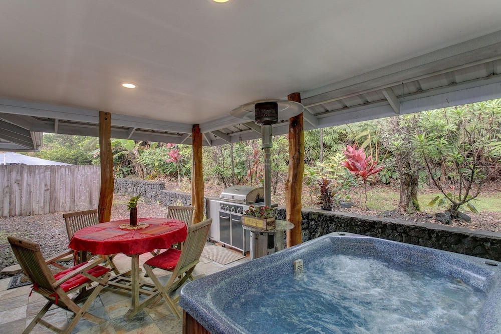 Aloha Ohia Hale 1 Bedroom Home By Redawning 12872387 — Volcano