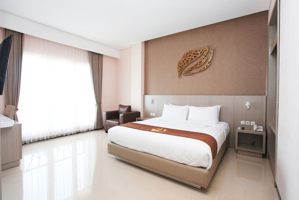 Gets Hotel — Malang — photo 3