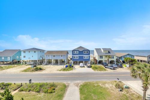 5 Buoys by Oak Island Accommodations - photo 43