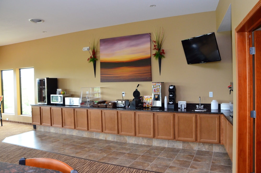 Cobblestone Inn & Suites Newton - photo 23