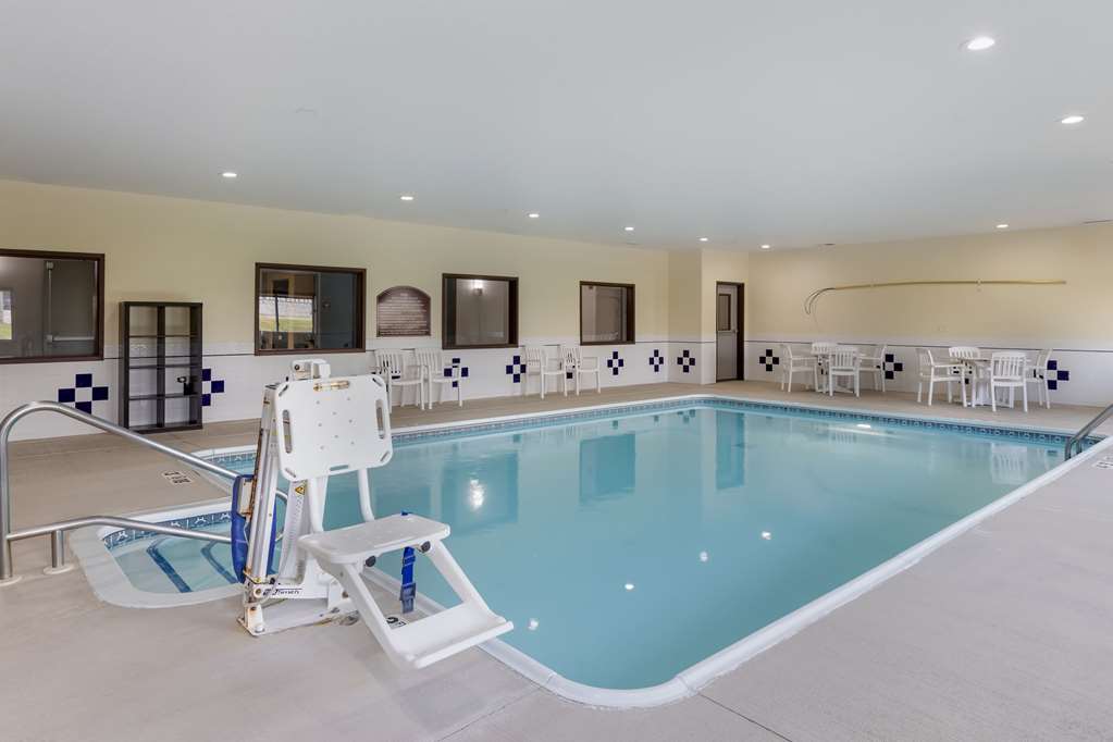 Comfort Inn & Suites Davenport Quad Cities - photo 32