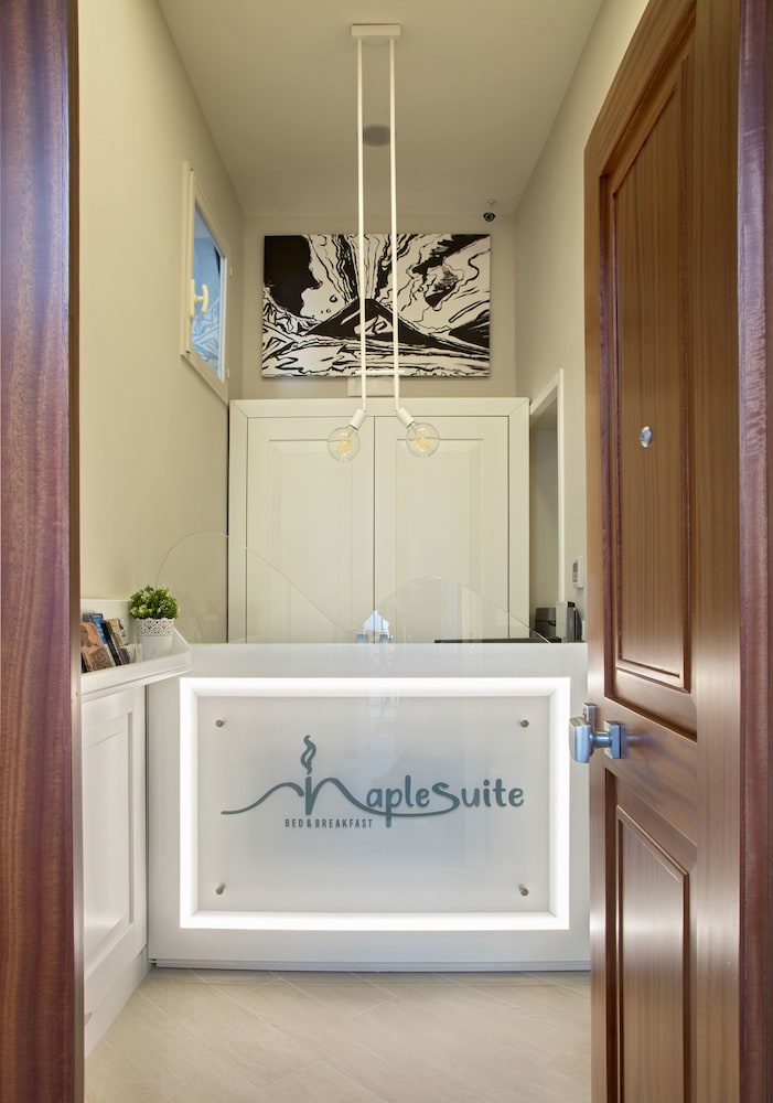 Naplesuite - carbon neutral hotel in Naples