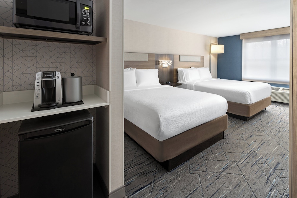 Holiday Inn Express Hotel & Suites Freeport by IHG - photo 4