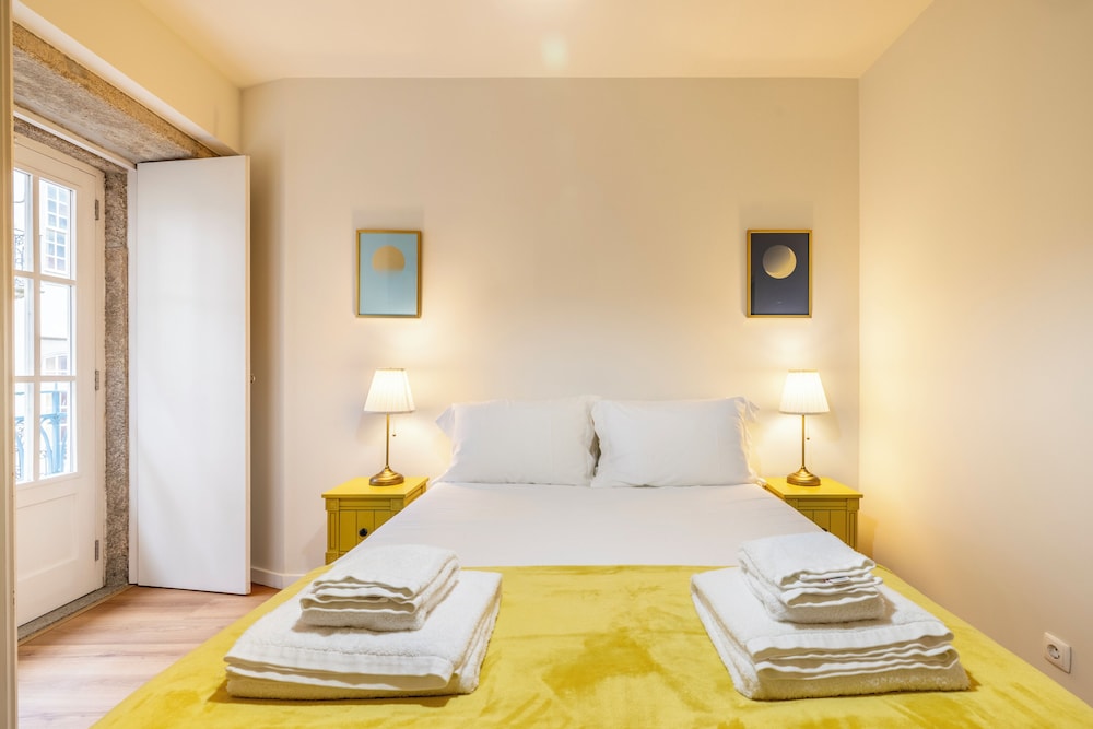 Casa Sao Miguel 6 — 4-Star Luxury Hotel in Porto, Portugal