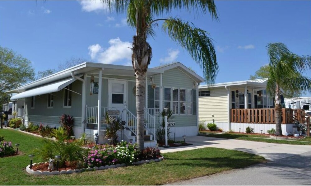 Winter Quarters Encore Manatee RV Resort - photo 29