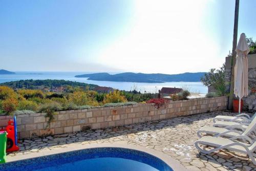 Five Bedroom Holiday Home with Pool — 4-Star Luxury Hotel in Dubrovnik, Croatia