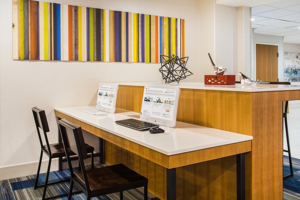Holiday Inn Express & Suites Cedar City by IHG - photo 34
