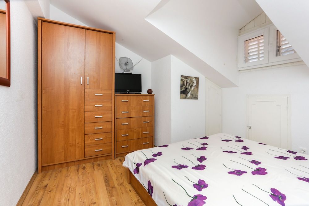 Apartment Larica