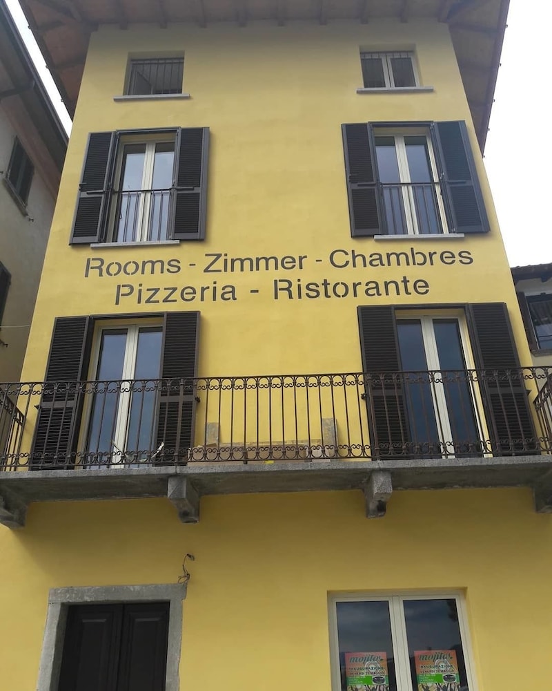 Hotel Mojito — Domaso