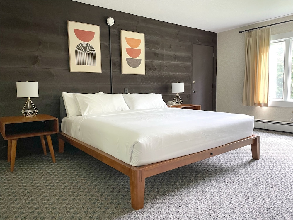 Toll Road Inn in Manchester Center, United States