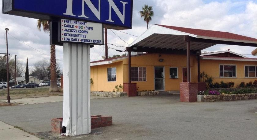 Capri Motel - last minute hotel in Ontario