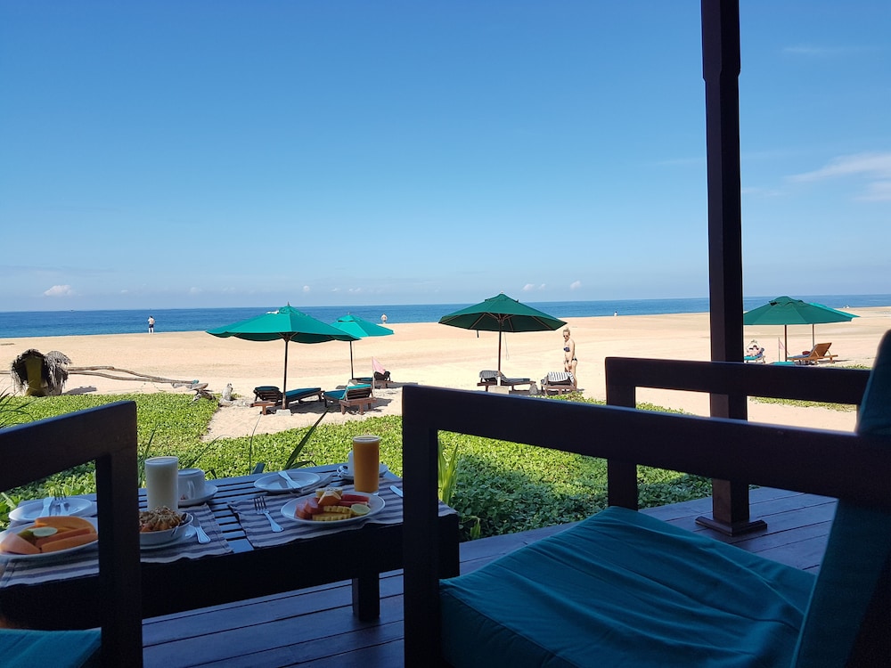 Suite Lanka — 4-Star Luxury Hotel in Hikkaduwa, Sri Lanka