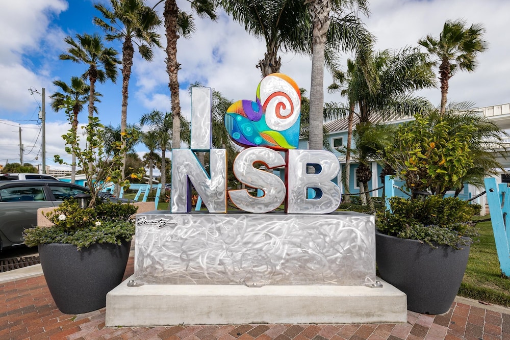 Dimucci Towers Ten 1604 — Daytona Beach Shores