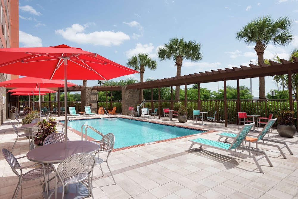 Home2 Suites by Hilton Florida City FL - photo 14