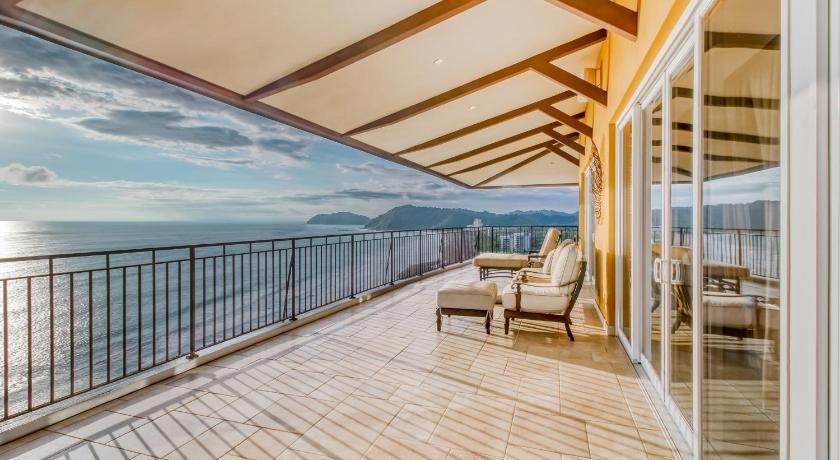 Vista Las Palmas in Jaco, Costa Rica