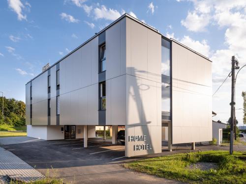 Hotel AT HOME late arrival self check in in Graz, Austria