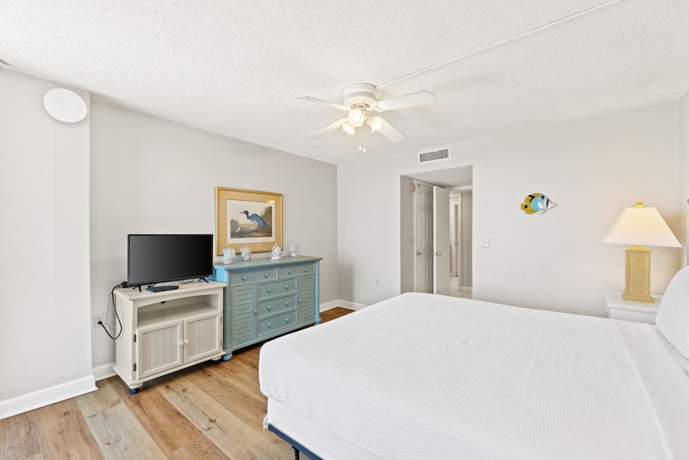 Dunes of Panama Beach Resort by Panhandle Getaways - photo 4