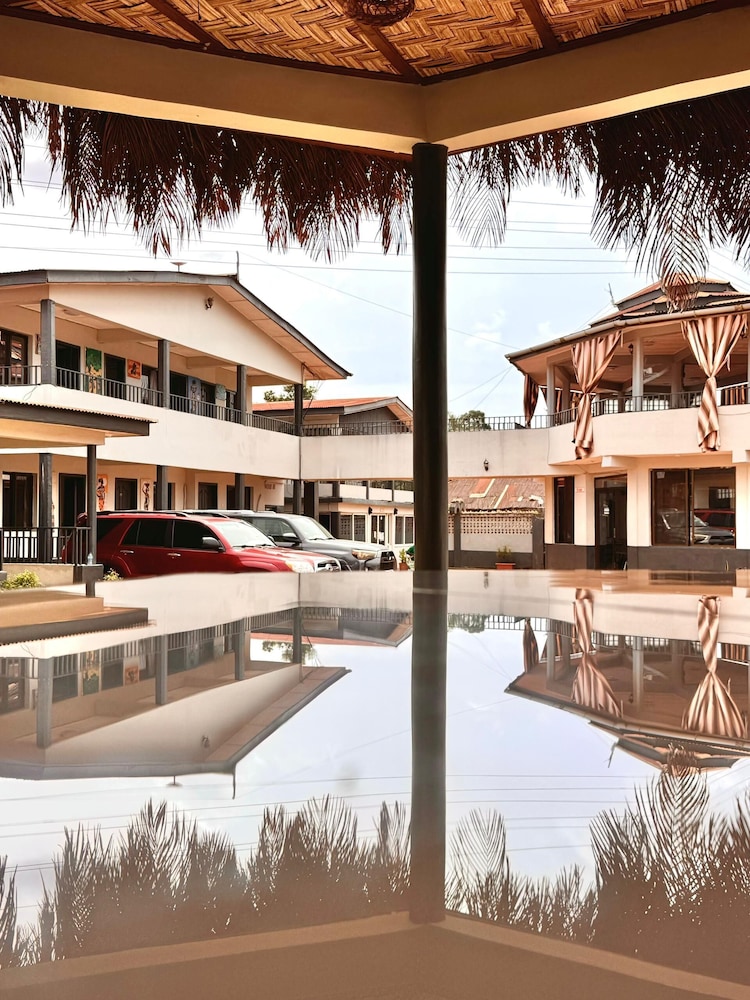 Paloma Guest House And Restaurant 10475626 — Kenema