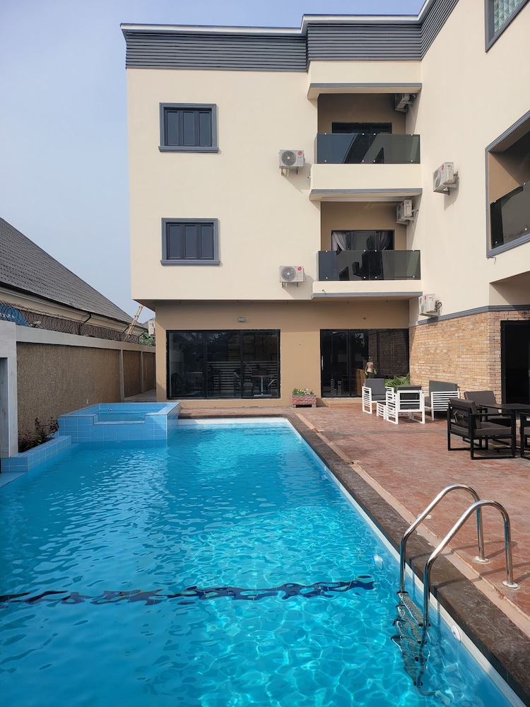 The Charis Hotel & Suites - last minute hotel in Port Harcourt