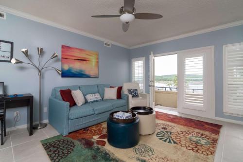 Vela Villa — 4-Star Luxury Hotel in Lago Vista, United States