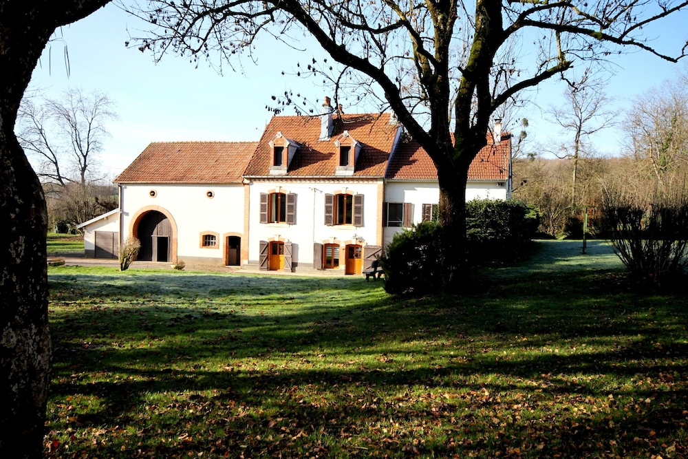 Au Moulin de Bougnon — 4-Star Luxury Hotel in Port-Sur-Saone, France