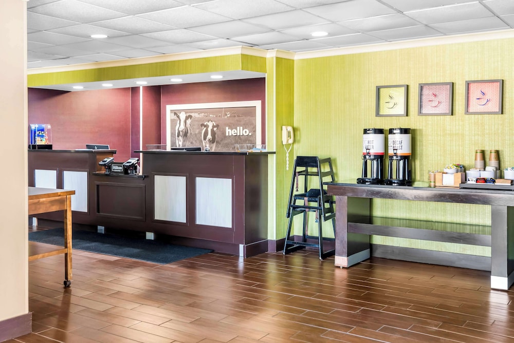 Hampton Inn Indianapolis N.E. Castleton - photo 5