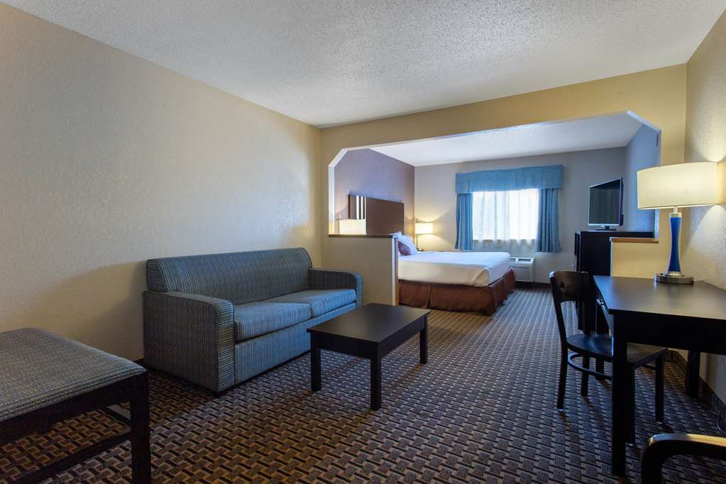 Ramada by Wyndham Glendale Heights Lombard - photo 14