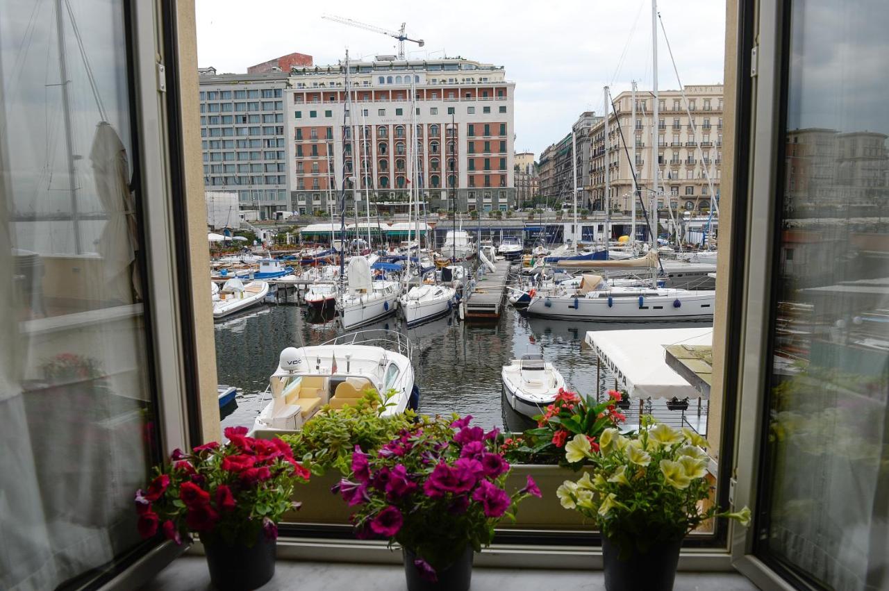 Casa Del Porto Al Borgo Marinari — 4-Star Luxury Hotel in Naples, Italy