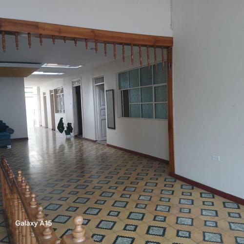 Casa grande cerca al centro — Libano — photo 2