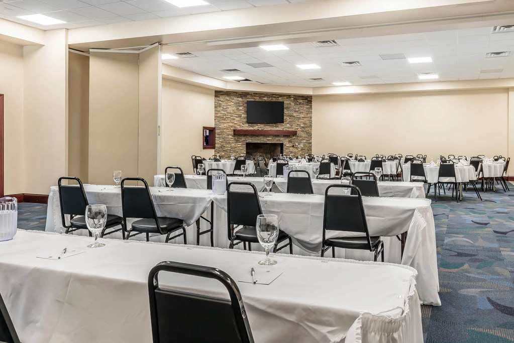 Clarion Inn Belle Vernon - photo 26