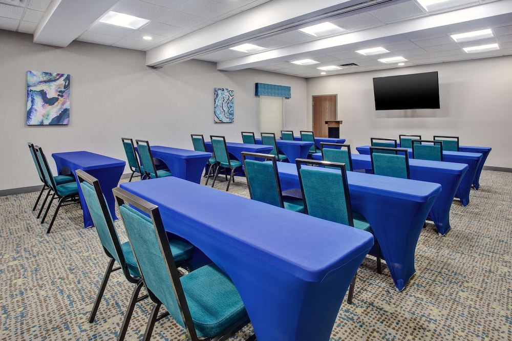 Hampton Inn & Suites Lady Lake The Villages - photo 41