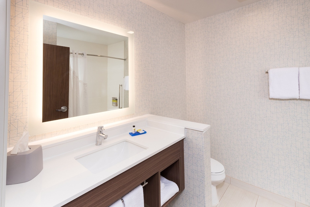 Holiday Inn Express & Suites Auburn - photo 15
