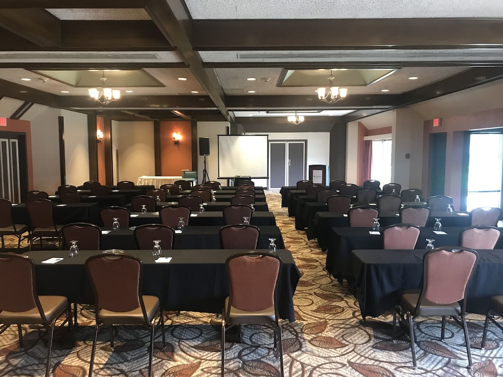 SureStay Plus Hotel by Best Western Lehigh Valley - photo 33