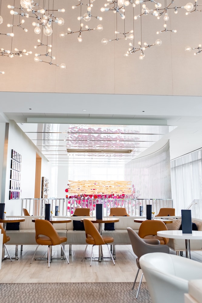HALL Arts Hotel Dallas Autograph Collection - photo 70