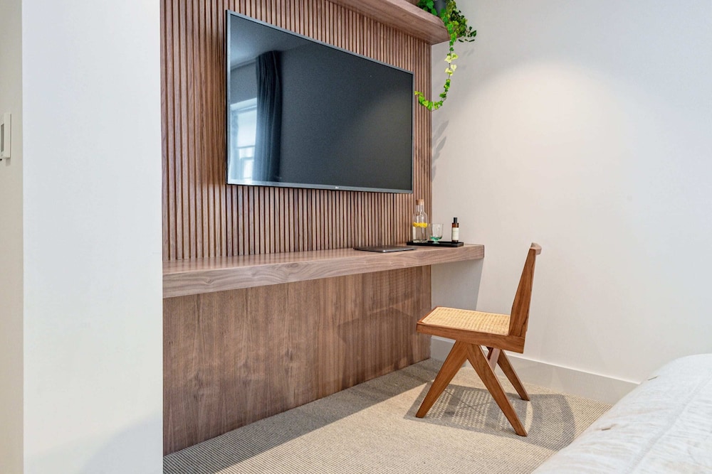 Notting Hill Gate Residence I — 4-Star Luxury Hotel in London, United Kingdom