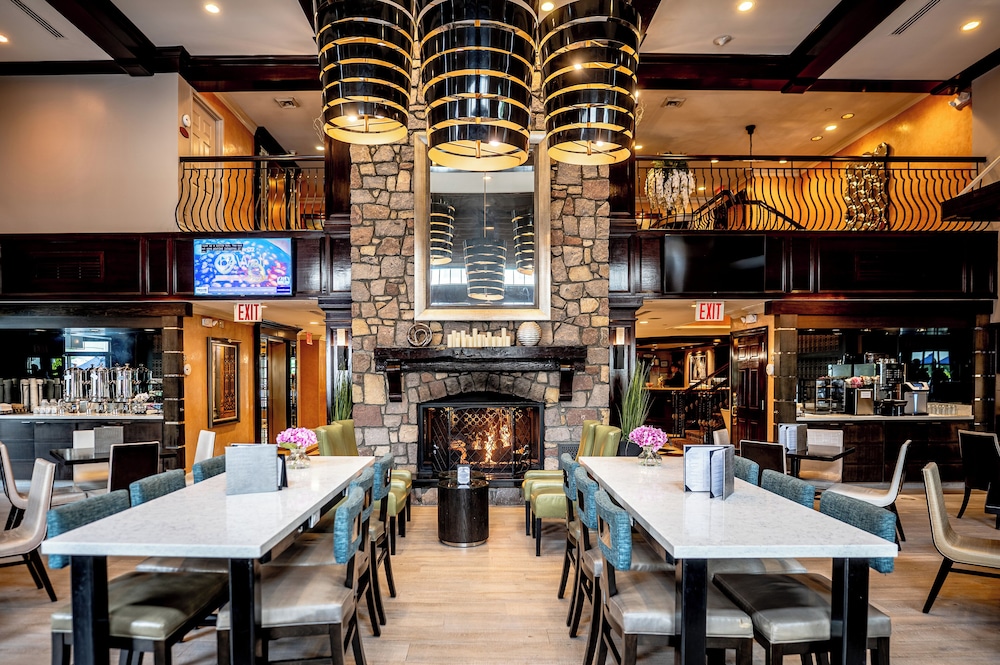 The Inn At Fox Hollow Hotel - photo 32
