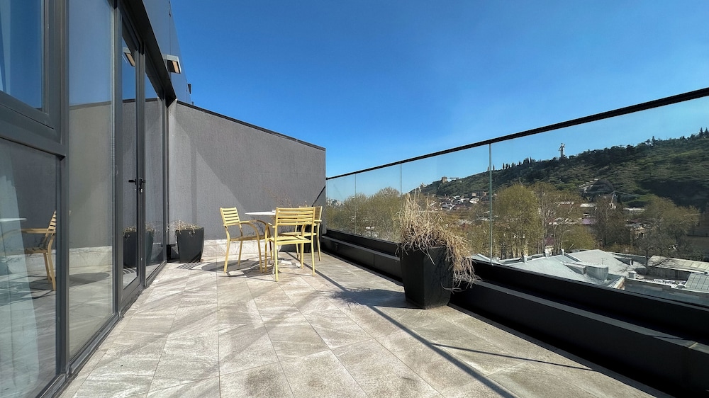 מרפסת / טרסה