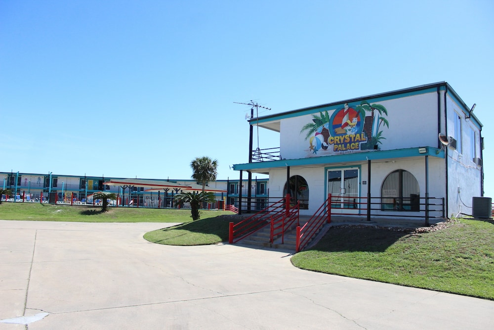 Crystal Palace Resort - photo 26